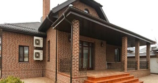 Строительство домов из кирпича с мансардой в Феодосии | от 3607 рублей